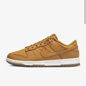 Nike Dunk dunks low size womens 8.5